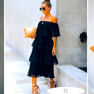 Brand new Vici tiered dress. Never worn.